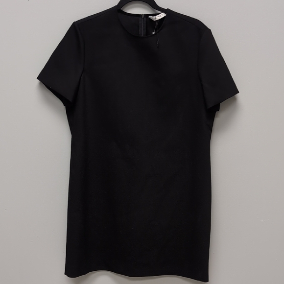 NWOT Zara Black Mock Neck Sheath Mini Dress Size Large. Tag Fell Off Somewhere - Picture 1 of 4